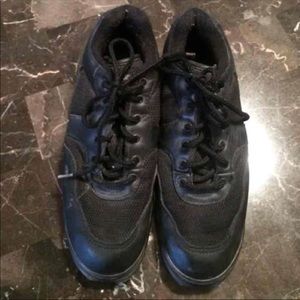 Capezio dance shoes.. size 7